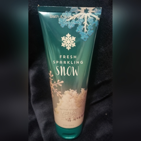 Bath and Body Lotions and Shower Gel - Picture 8 of 8